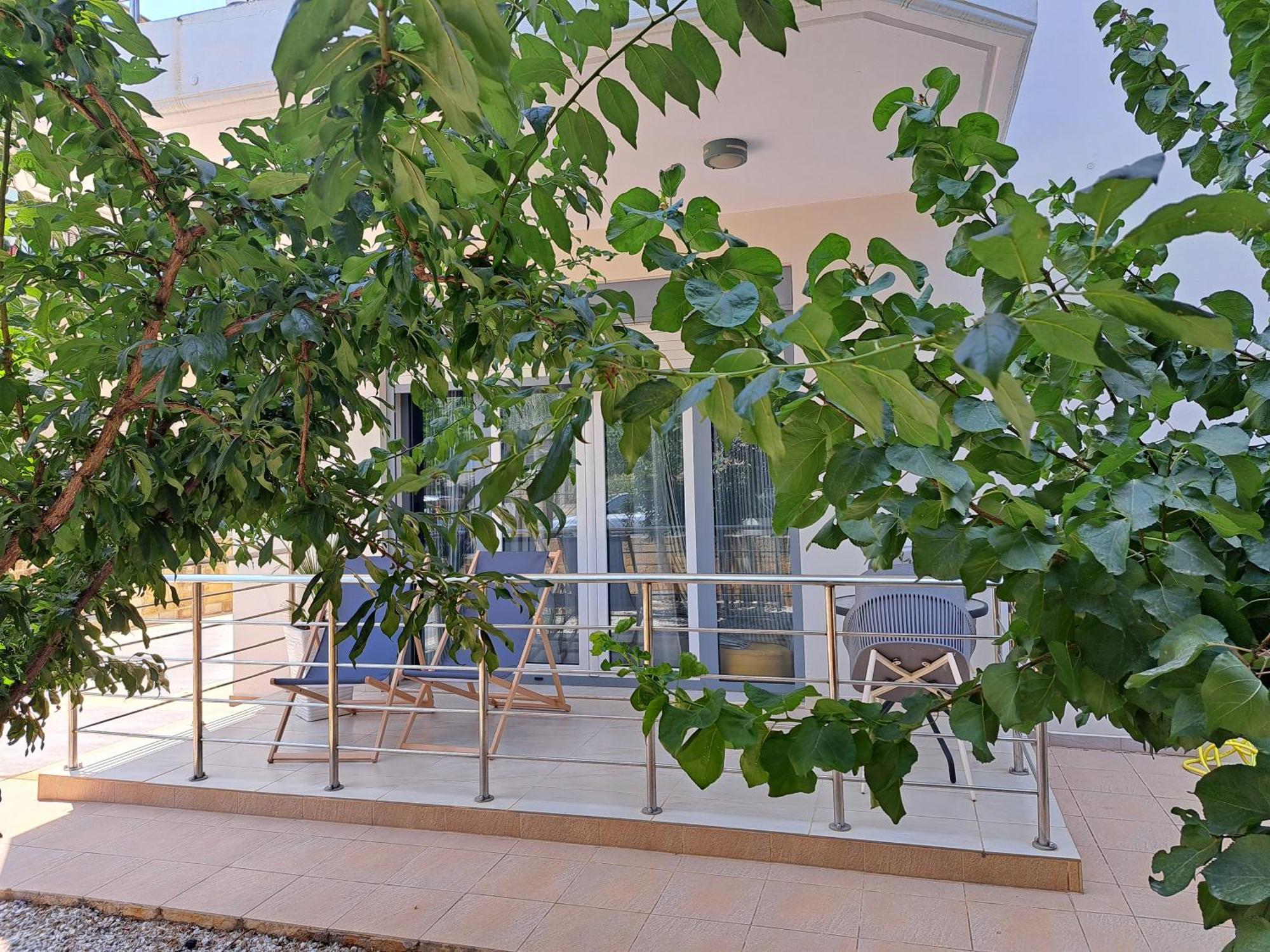 Chania Sweet Ground-Floor Apt ภายนอก รูปภาพ